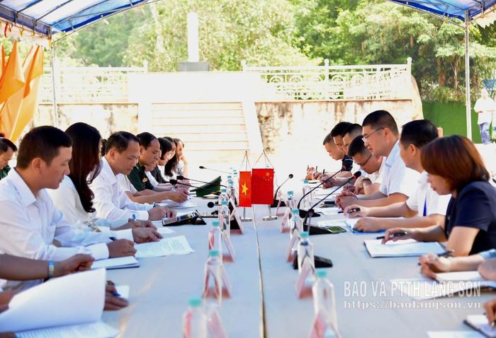 Đoàn công tác của Sở Văn hóa, Thể thao và Du lịch tỉnh Lạng Sơn làm việc với đoàn công tác của Chính quyền nhân dân thị Bằng Tường, Quảng Tây, Trung Quốc về nội dung liên quan đến thúc đẩy hợp tác phát triển thể thao và du lịch biên giới