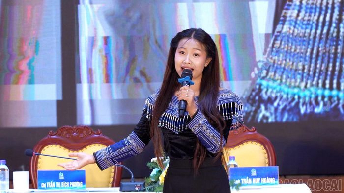 Các đại biểu trình bày tham luận tại Đại hội.