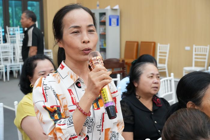 Đại biểu tham gia ý kiến tại hội nghị.