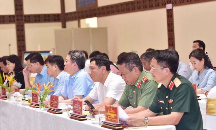 Các đại biểu tham dự hội nghị.
