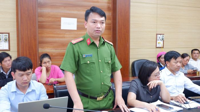 Đại biểu tham gia thảo luận tại hội nghị.