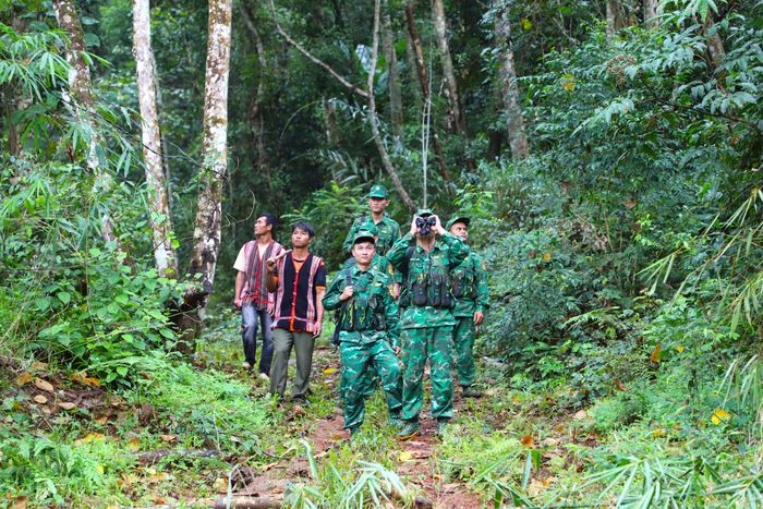 Tuần tra khu vực biên giới