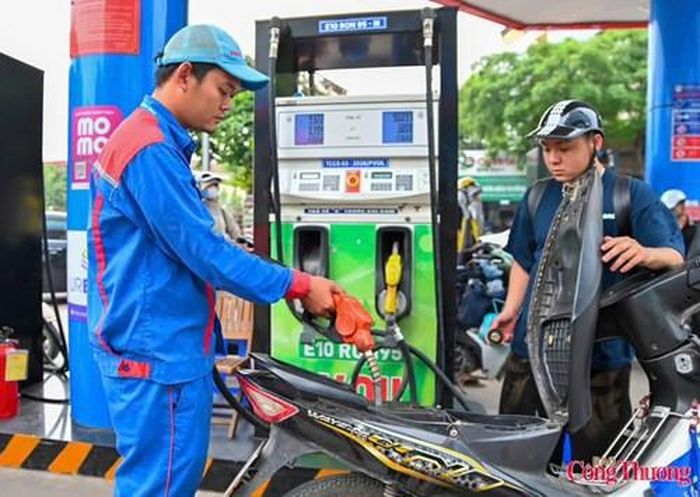 Việc triển khai xăng E10 không chỉ có ý nghĩa về môi trường mà còn giúp tăng thêm nguồn cung sản xuất trong nước. Ảnh: Nam Giang