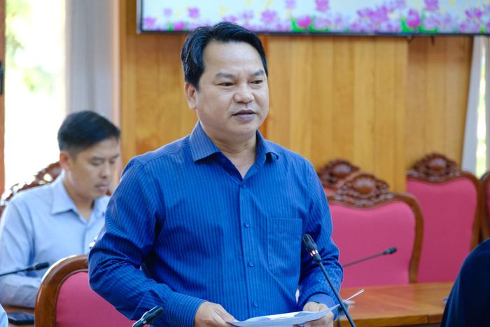 Đại diện lãnh đạo Ban Quản lý dự án đầu tư xây dựng số 1 phát biểu tại buổi làm việc