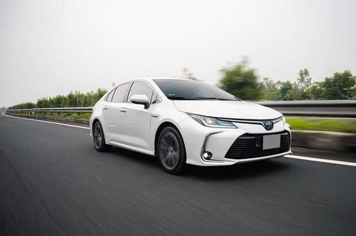 Công nghệ an toàn Toyota Safety Sense 2.0 là điểm cộng lớn của Corolla Altis 2026 trước các đối thủ.