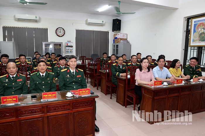 Các đại biểu dự buổi gặp mặt.
