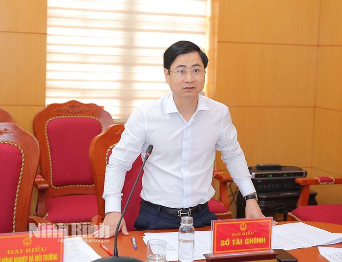Lãnh đạo Sở Tài chính phát biểu tại hội nghị.