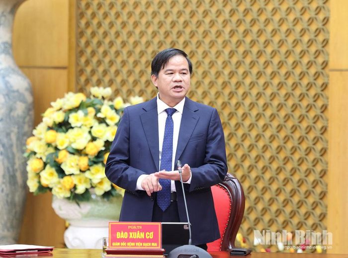 PGS.TS Đào Xuân Cơ, Giám đốc Bệnh viện Bạch Mai phát biểu tại lễ ký kết.