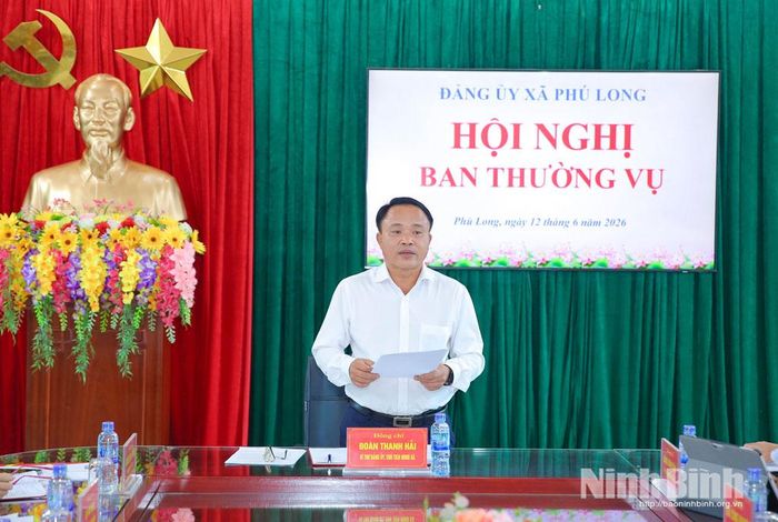 Đồng chí Đoàn Thanh Hải, Bí thư Đảng ủy, Chủ tịch HĐND xã phát biểu kết luận hội nghị.