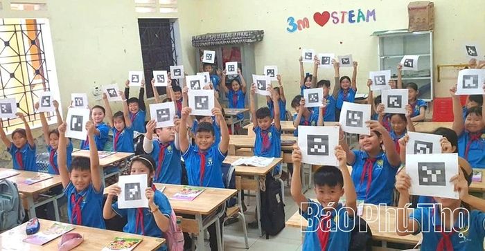 Tiết học STEM bổ ích của học sinh Trường Tiểu học Kim Thượng (xã Xuân Đài).