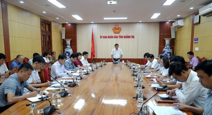 Đồng chí Lê Hồng Vinh, Chủ tịch UBND tỉnh phát biểu kết luận tại buổi làm việc - Ảnh: T.Đ