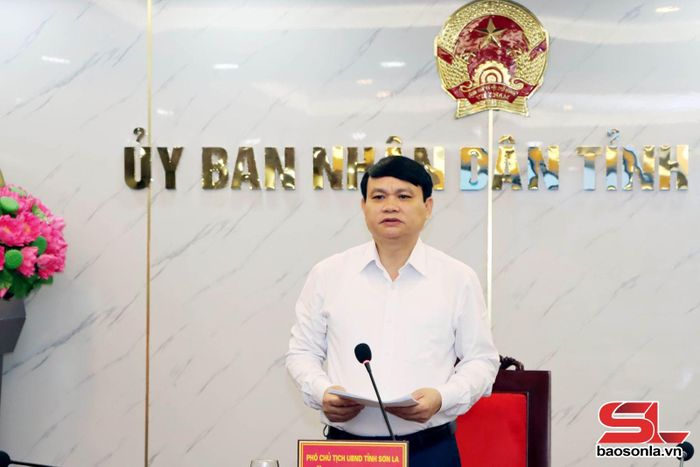 Đồng chí Đặng Ngọc Hậu, Phó Chủ tịch UBND tỉnh, chủ trì cuộc làm việc.