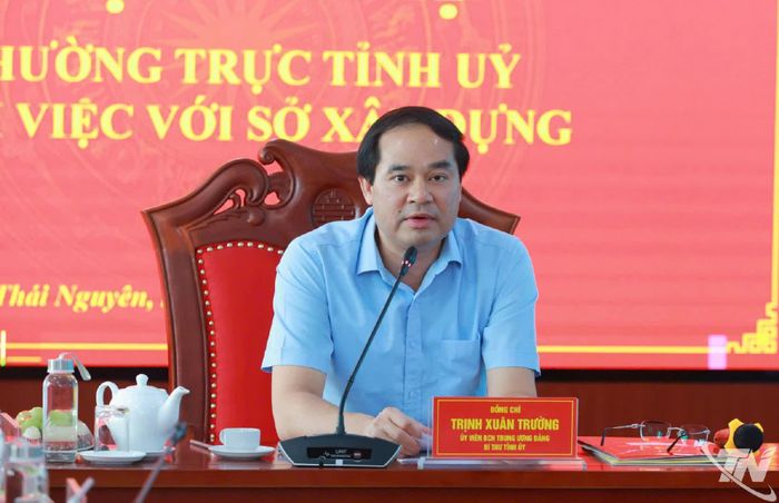 Đồng chí Bí thư Tỉnh ủy Trịnh Xuân Trường phát biểu kết luận Hội nghị.