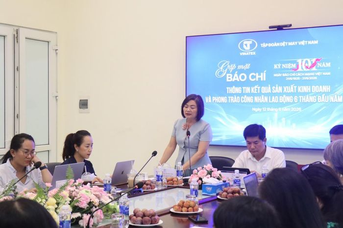 Bà Phạm Thị Thanh Tâm - Chủ tịch Công đoàn Dệt may Việt Nam chia sẻ về các phong trào thi đua, hoạt động công đoàn hướng tới chăm lo, nâng cao chất lượng sống của người lao động