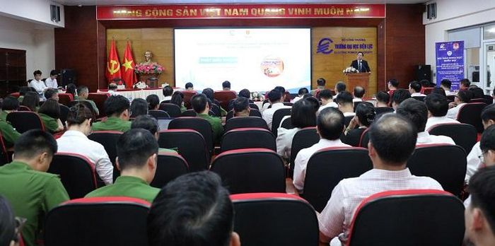 Toàn cảnh Hội thảo khoa học quốc gia “Khoa học dữ liệu và một số vấn đề an ninh thông tin trong giai đoạn mơítại Trường Đại học Điện lực".