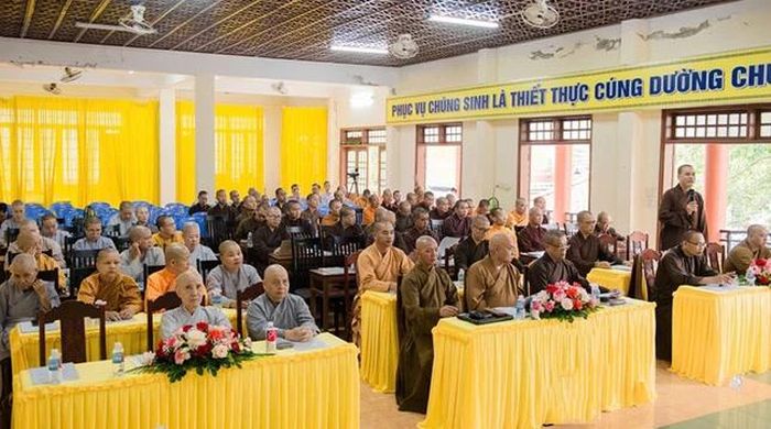 Chư tôn đức tham dự