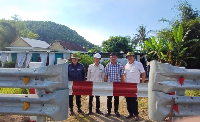Việc xóa bỏ các lối đi tự mở, đặc biệt là ở các khu vực đông dân cư, sẽ giúp giảm thiểu rủi ro và bảo vệ tính mạng, tài sản của người dân.