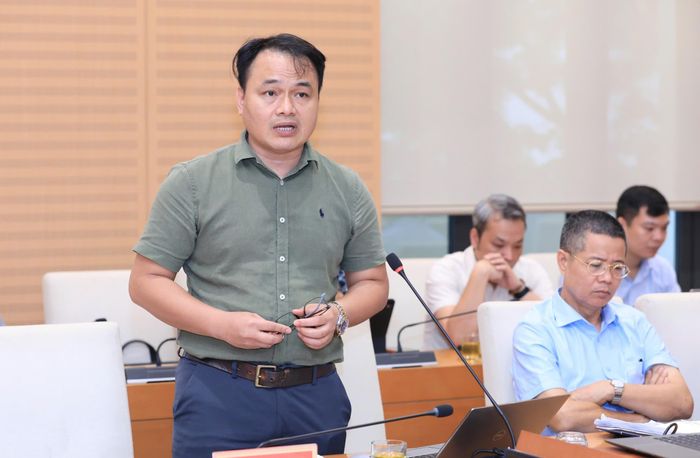 Theo TS. Tô Xuân Bản (Trường Đại học Mỏ - Địa chất), việc Hà Nội lựa chọn phát triển không gian ngầm là xu hướng tất yếu khi quỹ đất bề mặt ngày càng thu hẹp. Ảnh: Phi Long