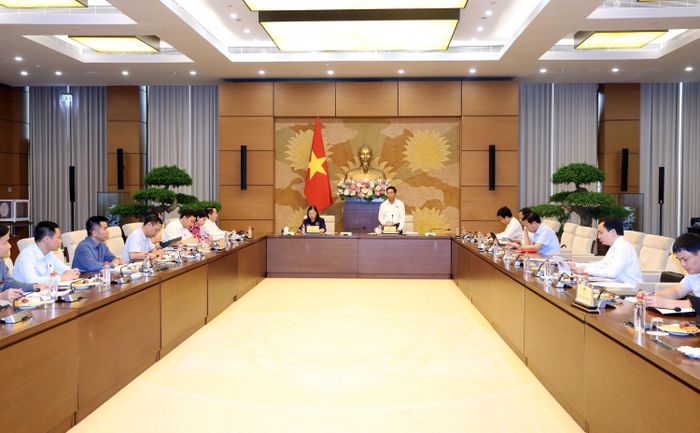 Quang cảnh cuộc làm việc