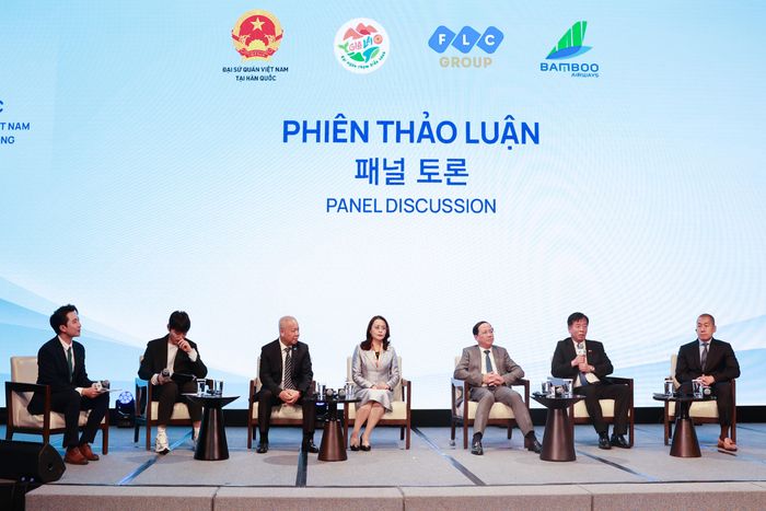 Phiên thảo luận diễn ra trong không khí sôi nổi, thẳng thắn và trách nhiệm, với nhiều ý kiến tâm huyết, chất lượng được các đại biểu chia sẻ.