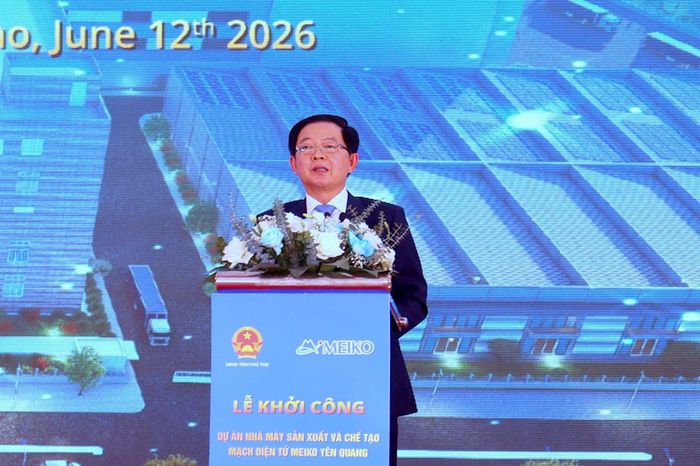 Phó Thủ tướng Chính phủ Hồ Quốc Dũng phát biểu chỉ đạo buổi lễ.