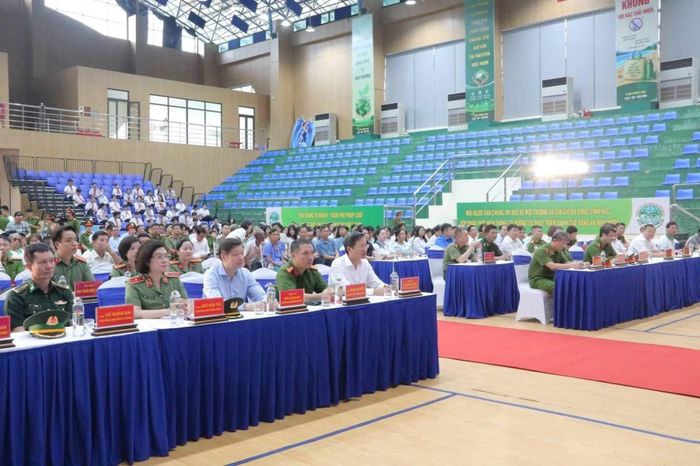 Đại biểu tham dự Lễ phát động tại đặc khu Cát Hải.