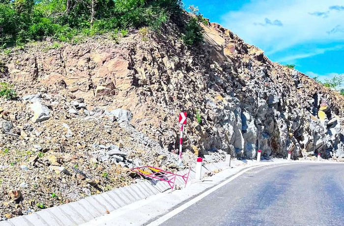 Cơ quan chức năng đang khẩn trương rà soát, khắc phục vị trí nguy cơ sạt lở trước cao điểm mùa mưa.