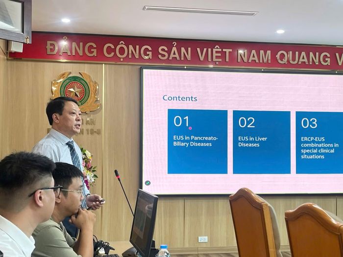 TS.BS Hồ Đăng Quý Dũng, Trưởng Khoa Nội soi, Bệnh viện Chợ Rẫy chia sẻ tại hội thảo.