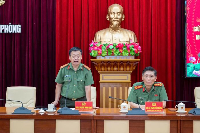 Đại tá Nguyễn Thanh Bình, Phó Cục trưởng Cục Truyền thông CAND, Tổng Biên tập Báo Công an nhân dân phát biểu tại hội nghị