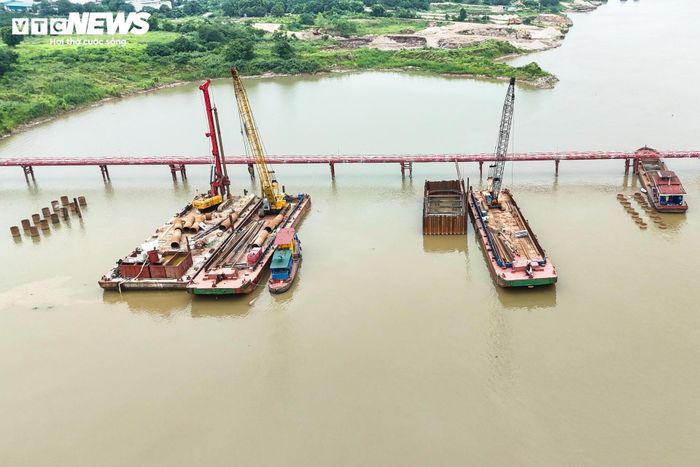 Cầu Thượng Cát được xác định là một trong những công trình giao thông quan trọng trong mạng lưới kết nối của Hà Nội. Khi đưa vào khai thác, công trình sẽ góp phần tăng cường liên kết giữa khu vực phía Tây Bắc với trung tâm thành phố, giảm tải cho các tuyến vượt sông hiện hữu và tạo động lực phát triển kinh tế - xã hội cho các khu vực phía Bắc sông Hồng như Đông Anh, Sóc Sơn và Mê Linh.