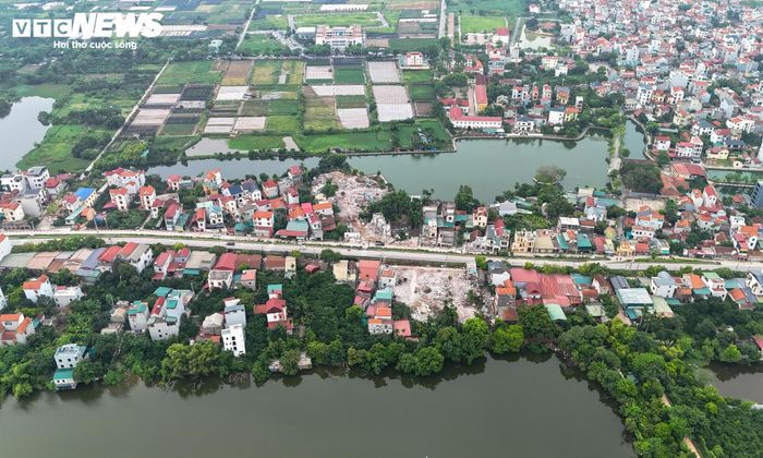Hiện công tác giải phóng mặt bằng trên địa bàn phường Thượng Cát đã hoàn thành. Các đơn vị thi công đang chờ tiếp nhận thêm mặt bằng sạch để triển khai những hạng mục còn lại của dự án.