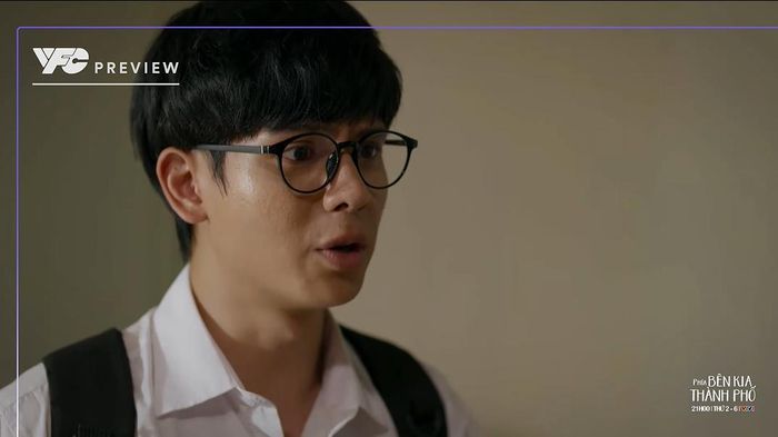 Ông ngoại bán mẹ ruột của mình khiến Khuê rất tổn thương.
