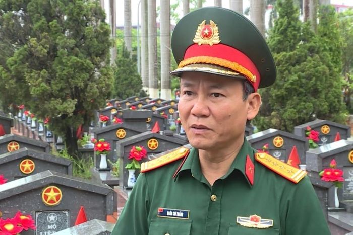 Đại tá Đoàn Chí Thắng, Phó Chủ nhiệm Chính trị Bộ Tư lệnh Thủ đô Hà Nội chia sẻ. Ảnh: Thu Nguyễn