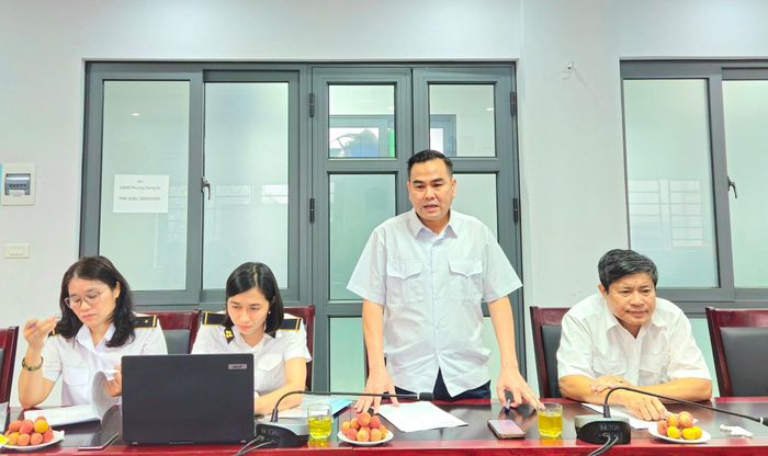 Phó Chi cục trưởng Chi cục Chăn nuôi, Thủy sản và Thú y Hà Nội Ngô Đình Loát phát biểu. Ảnh: Ánh Dương