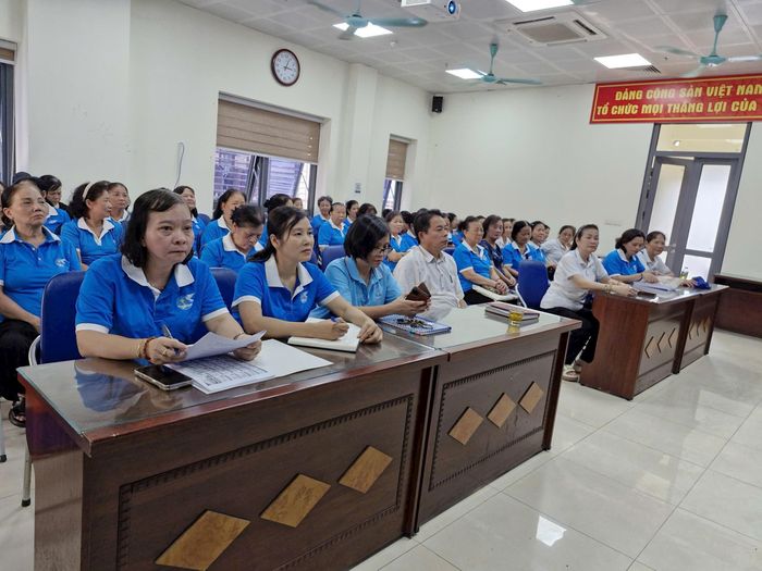 Các đại biểu tham dự chương trình. Ảnh: An Quyên