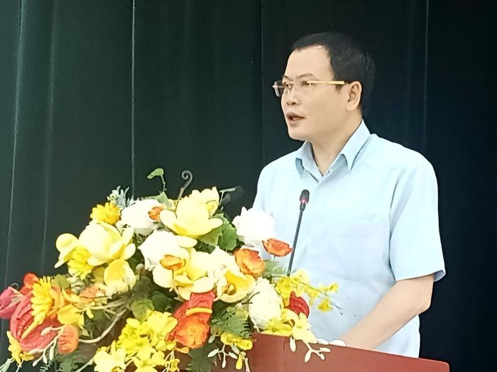 Phó Bí thư Đảng ủy, Chủ tịch UBND phường Láng Nguyễn Thanh Tùng phát biểu tại hội nghị. Ảnh: PV