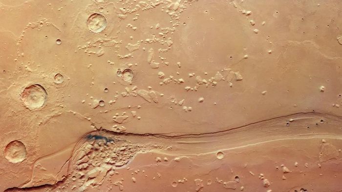 Một hình ảnh khác về Shalbatana Vallis - Ảnh: ESA