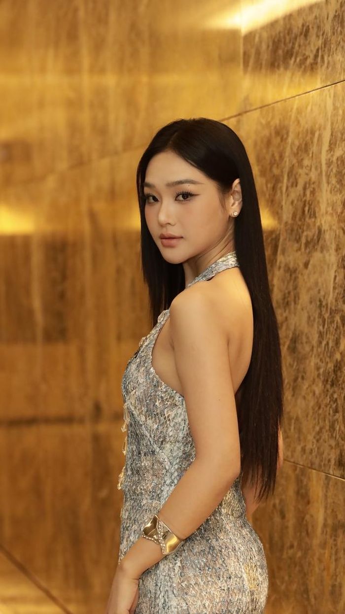 Nữ diễn viên xứ Thanh sẽ đảm nhận vai Sương, bạn gái của Lê Trường (Mạnh Cường đóng) - một cô gái khôn khéo, sắc sảo và bí ẩn.