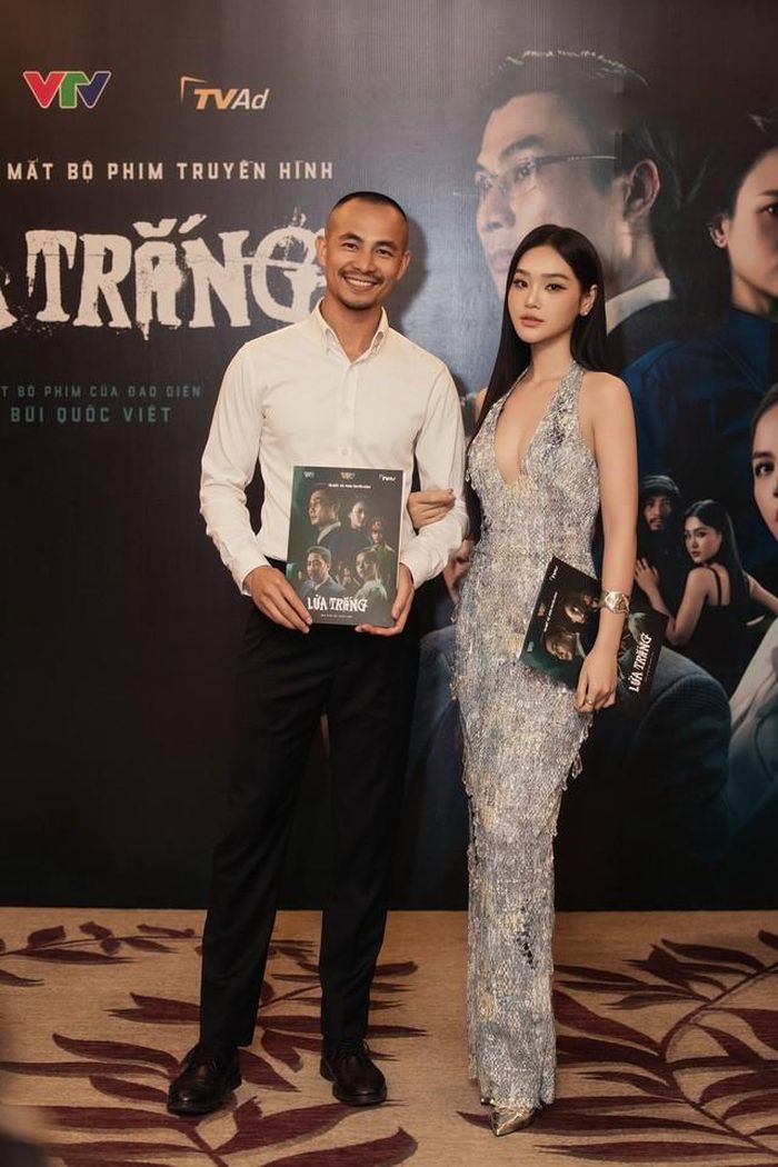 Trong khi đó, bạn trai cô - diễn viên Mạnh Cường hóa thân thành Lê Trường, “cánh tay phải” máu lạnh của Lan (Thu Quỳnh đóng).