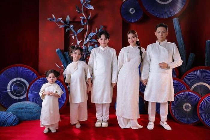 Tổ ấm đẹp như tranh vẽ của gia đình Khánh Thi - Phan Hiển.
