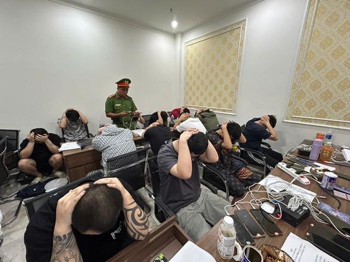Công an TPHCM phát hiện nhóm đối tượng ngay lúc chưa kịp thực hiện hành vi vi phạm. Ảnh: CACC.