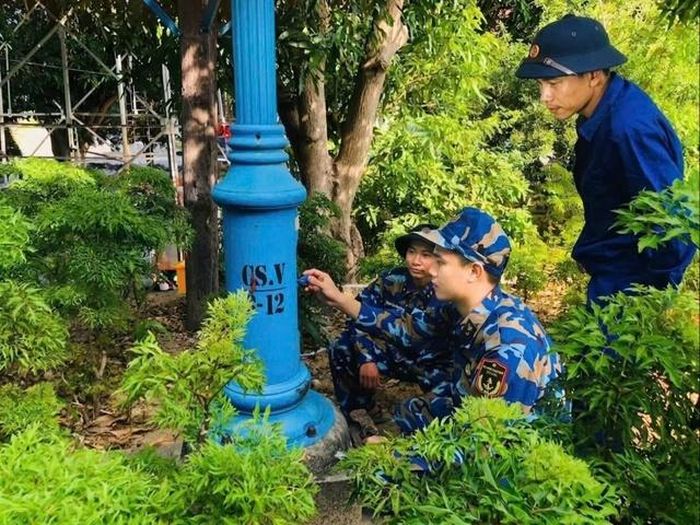 Các đơn vị thuộc Vùng 4 Hải quân tiến hành kiểm tra thiết bị nhằm bảo đảm vận hành an toàn, tiết kiệm điện.