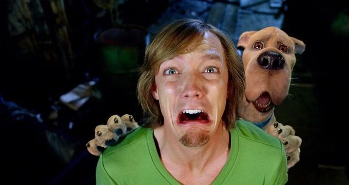 và bản live-action năm 2004 của Scooby-Doo sử dụng chó CGI.