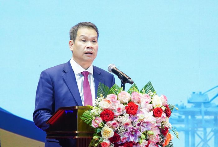 Ông Nguyễn Mạnh Hùng, Chủ tịch UBND TP Đà Nẵng phát biểu. Ảnh: Nguyễn Tú.
