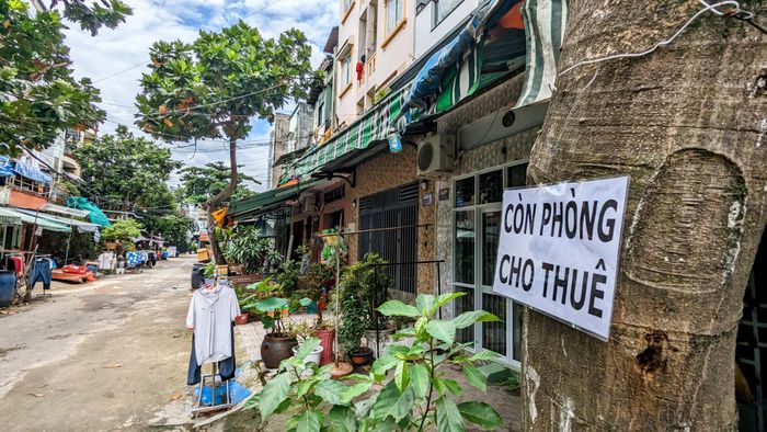  Người dân cần lưu ý khi thuê nhà để tránh rủi ro. Ảnh minh họa: HUỲNH THƠ 