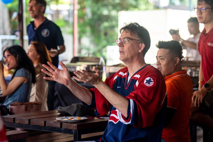 Chiến thắng đầu tay giúp người hâm mộ Mỹ có một ngày trọn vẹn cảm xúc, khi đội nhà khởi đầu hành trình World Cup 2026 bằng màn trình diễn ấn tượng.