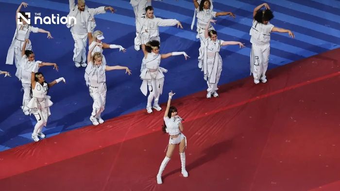  Vào tháng trước, Lisa cùng Anitta và Rema phát hành đĩa đơn Goals trong khuôn khổ dự án âm nhạc chính thức của World Cup 2026. Ca khúc là sự kết hợp giữa nhiều màu sắc âm nhạc khác nhau, góp phần tạo nên bản sắc quốc tế cho giải đấu. Ảnh: Nationthailand. 
