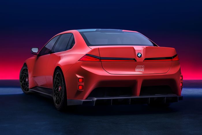  Có thể xem mẫu concept này như bản thiết kế trước của mẫu xe hiệu năng cao BMW M3 thuần điện, vốn có thể được hãng xe đến từ Đức ra mắt trong tương lai gần. 