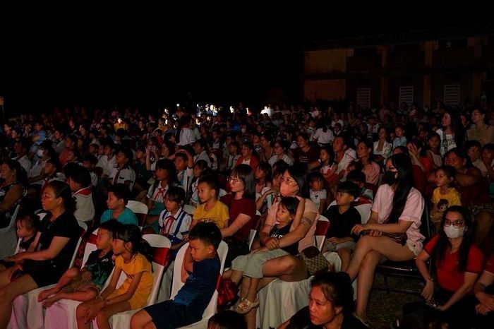 Dạ hội điện ảnh tại Phú Quý không chỉ tạo ra không gian sinh hoạt văn hóa cộng đồng mà còn góp phần làm phong phú thêm sản phẩm du lịch địa phương