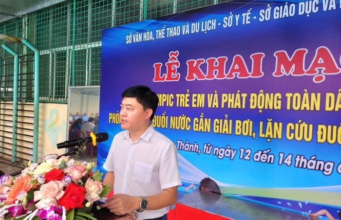 Ông Nguyễn Duy Tự, Phó Giám đốc Sở VHTTDL Thanh Hóa phát biểu khai mạc